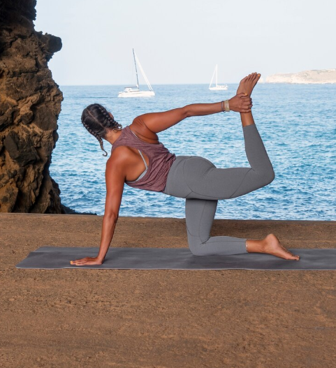 Unlocking the Potential of Beach Workouts and Yoga: Your Complete Guide to Fitness by the Sea